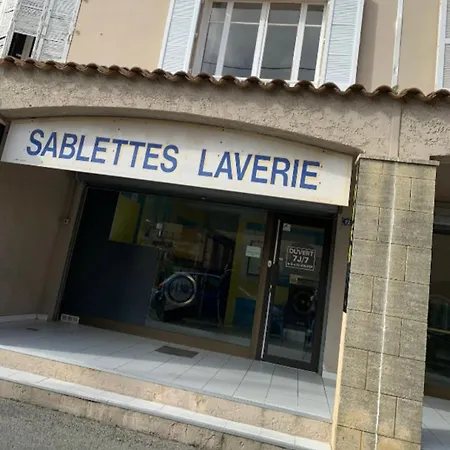 Les Sablettes Vue 아파트